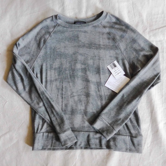 NWT Beyond Yoga Women’s XS Favorite Raglan Crew Pullover Grey Print - Picture 3 of 11